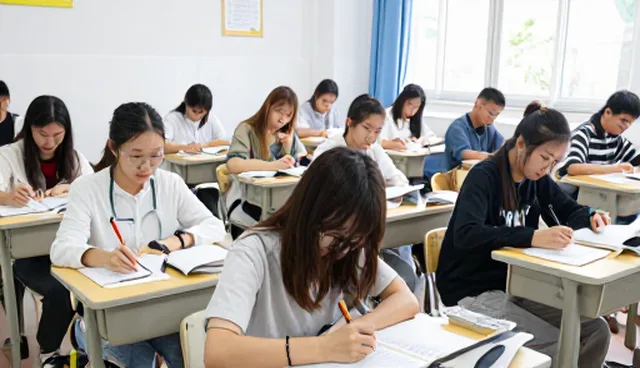 中考英语师资培训的实践路径与教学维护要点